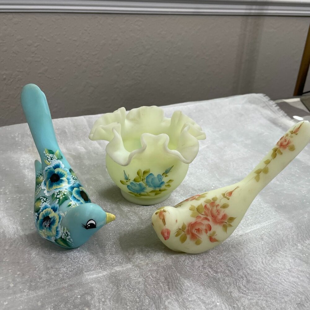 SOLD***Fenton Yellow Uranium Custard Glass Bowl & 2 Doves ~Hand Painted & Signed